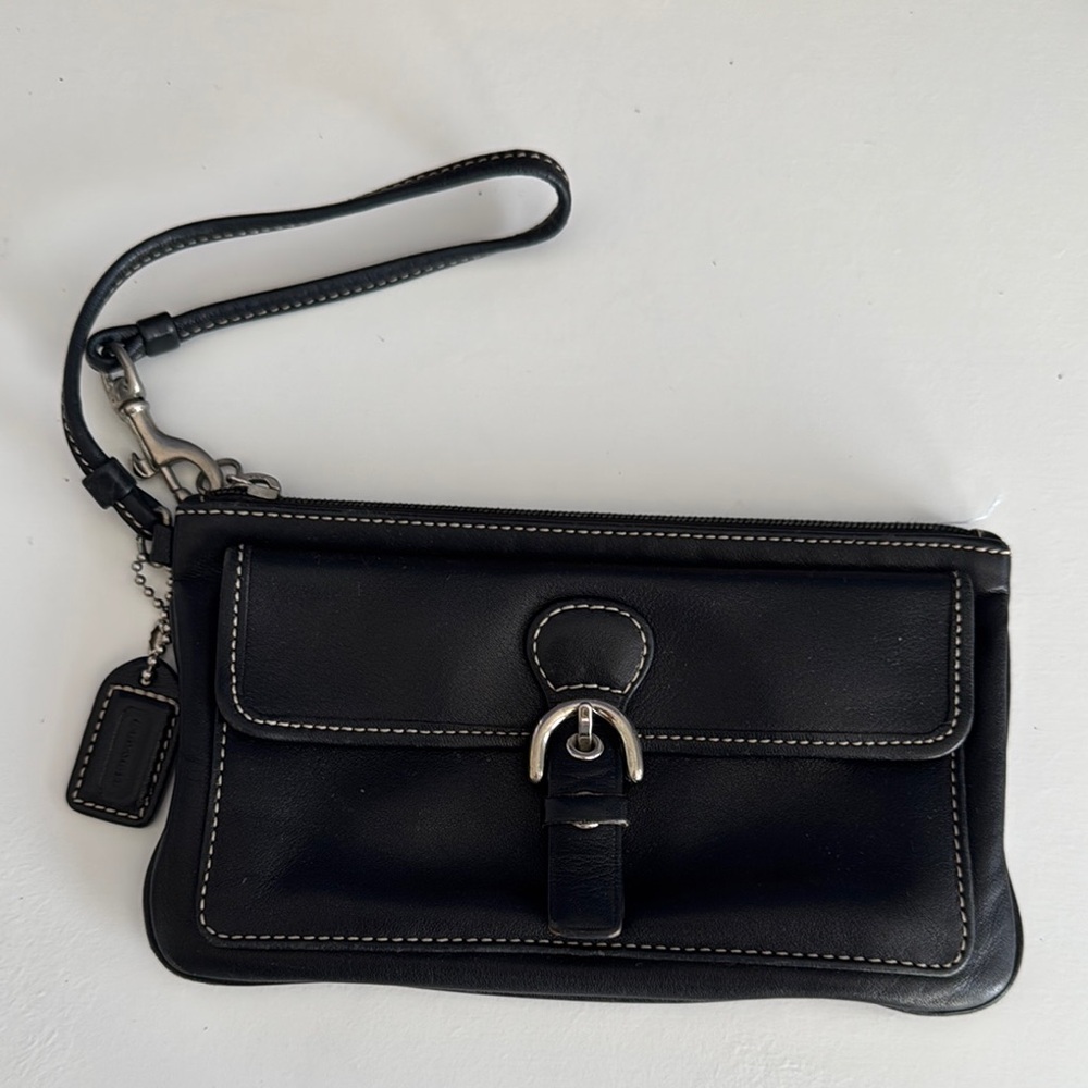 Coach wristlet wallet
